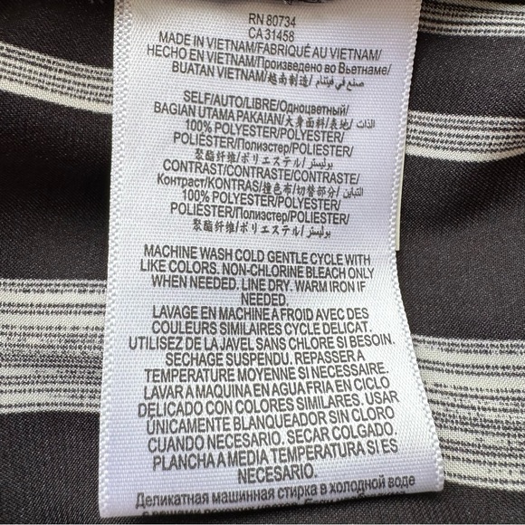 BCBGeneration Striped Romper Size S 🌸 - Picture 15 of 16